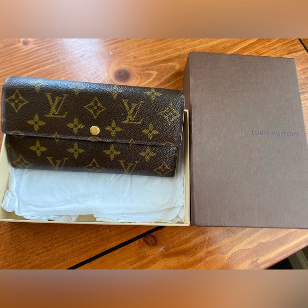 LV wallet